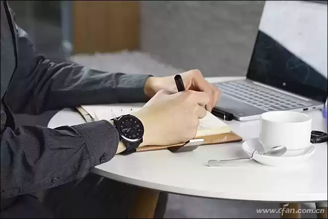 商务精英新标配！AMAZFIT智能运动手表2：双面战神深度体验