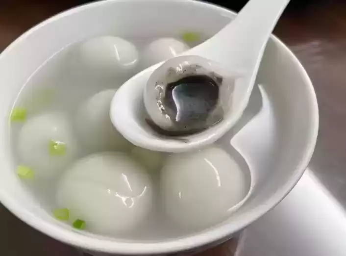 悬念式广告引爆术：3招让读者追着你跑！