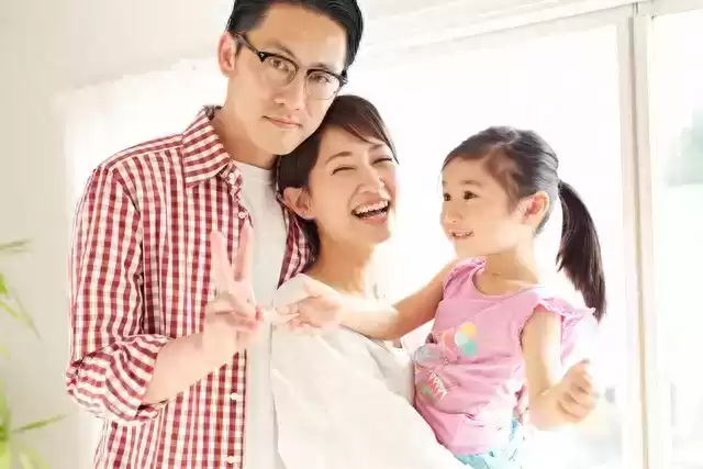 广告心理大揭秘：父母是孩子的“活广告”！每句话都在雕刻心理大师