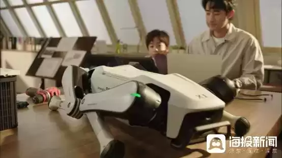 仅7499元！全球首款家庭智能体机器人Rover X1震撼来袭，越疆引爆具身智能革命！