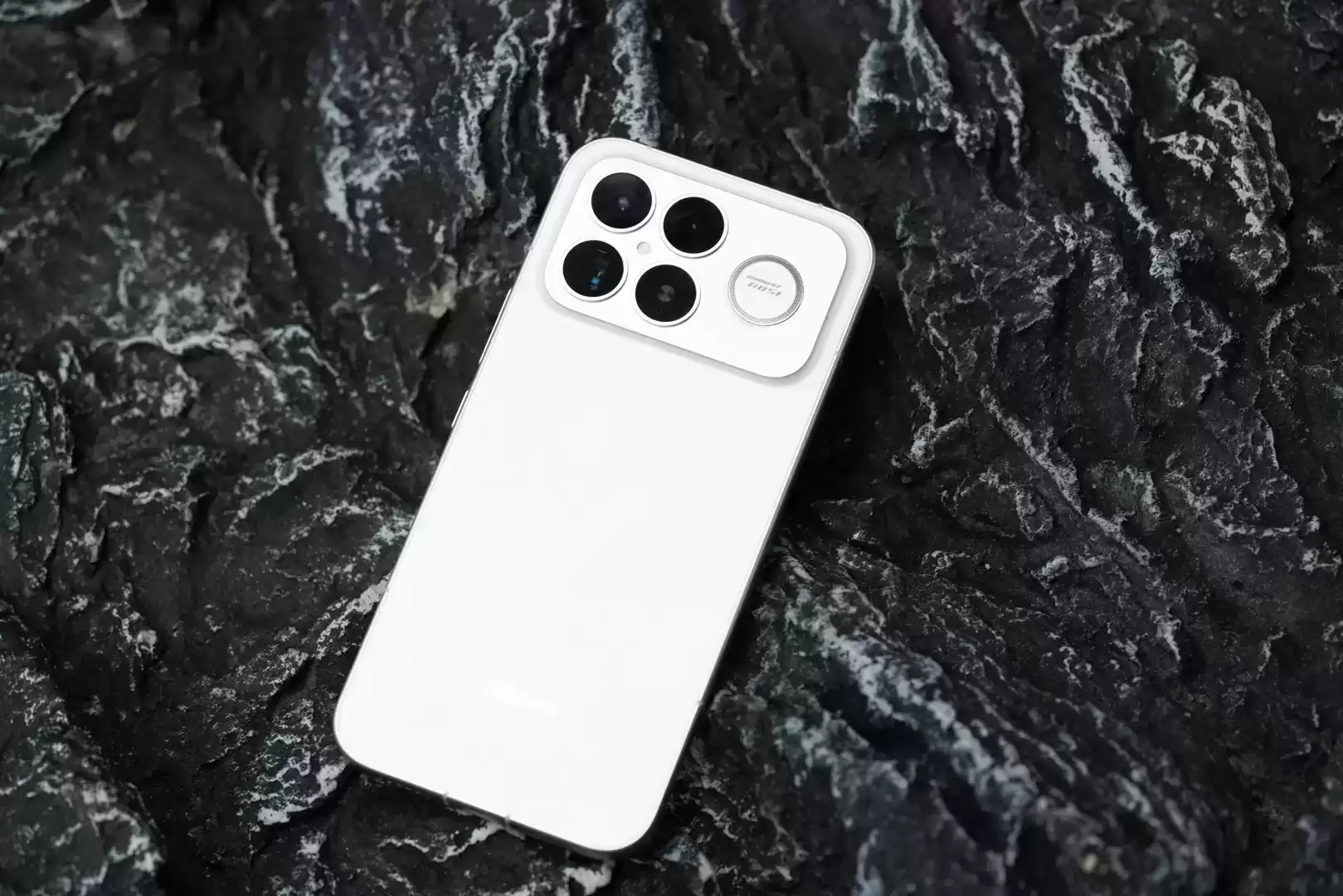 3999元起！REDMI K90 Pro Max首发评测：手感惊艳，音质炸裂成最大亮点