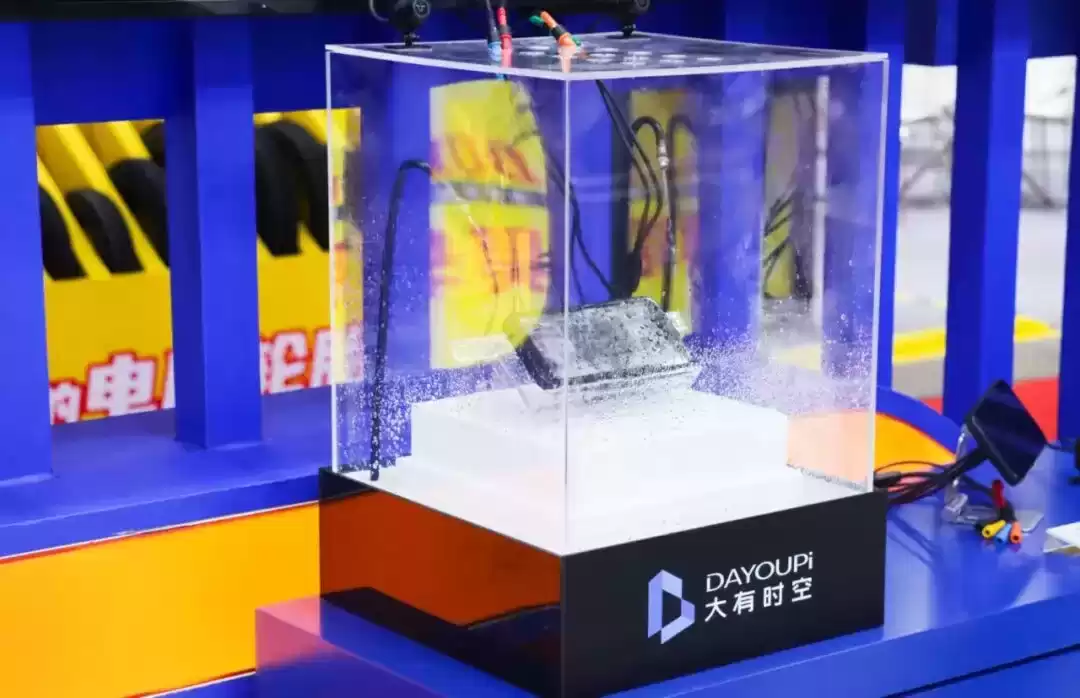 摩托车智能车机革命：汽车级黑科技，骑行体验全面升级！