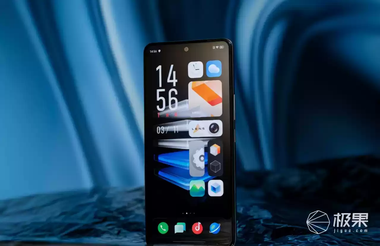 iQOO Neo5深度评测：双芯怪兽，游戏帧率狂飙120！