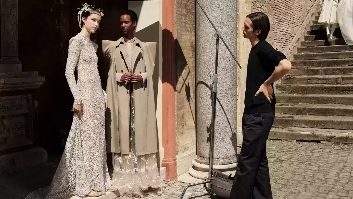 迪奥2026早春大片：精裁艺术与时尚语言的华丽交响！